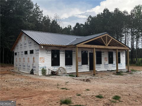Photo of 646 COUNTY ROAD 61, Roanoke, AL 36274 (MLS # 181329)