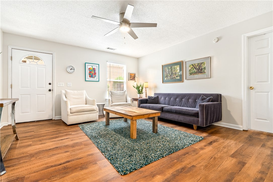 543 HOMEWOOD Drive