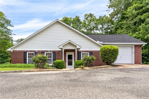 Photo of 543 HOMEWOOD Drive, Auburn, AL 36830 (MLS # 182256)