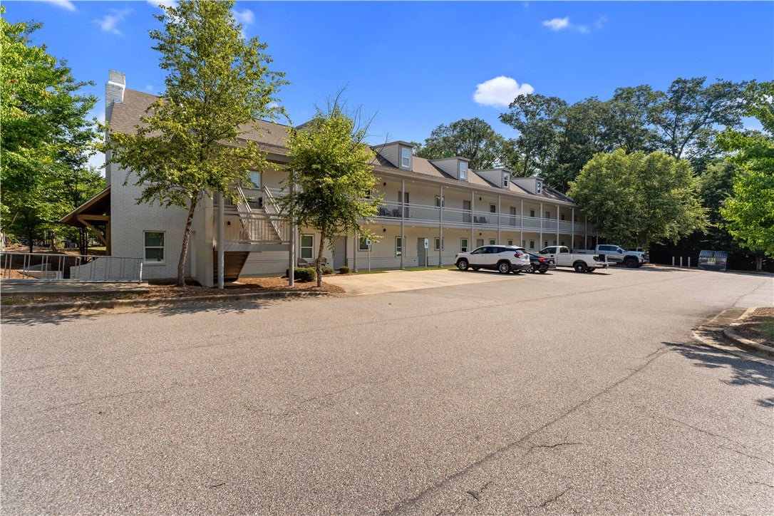 149 S DEBARDELEBEN Street 103
