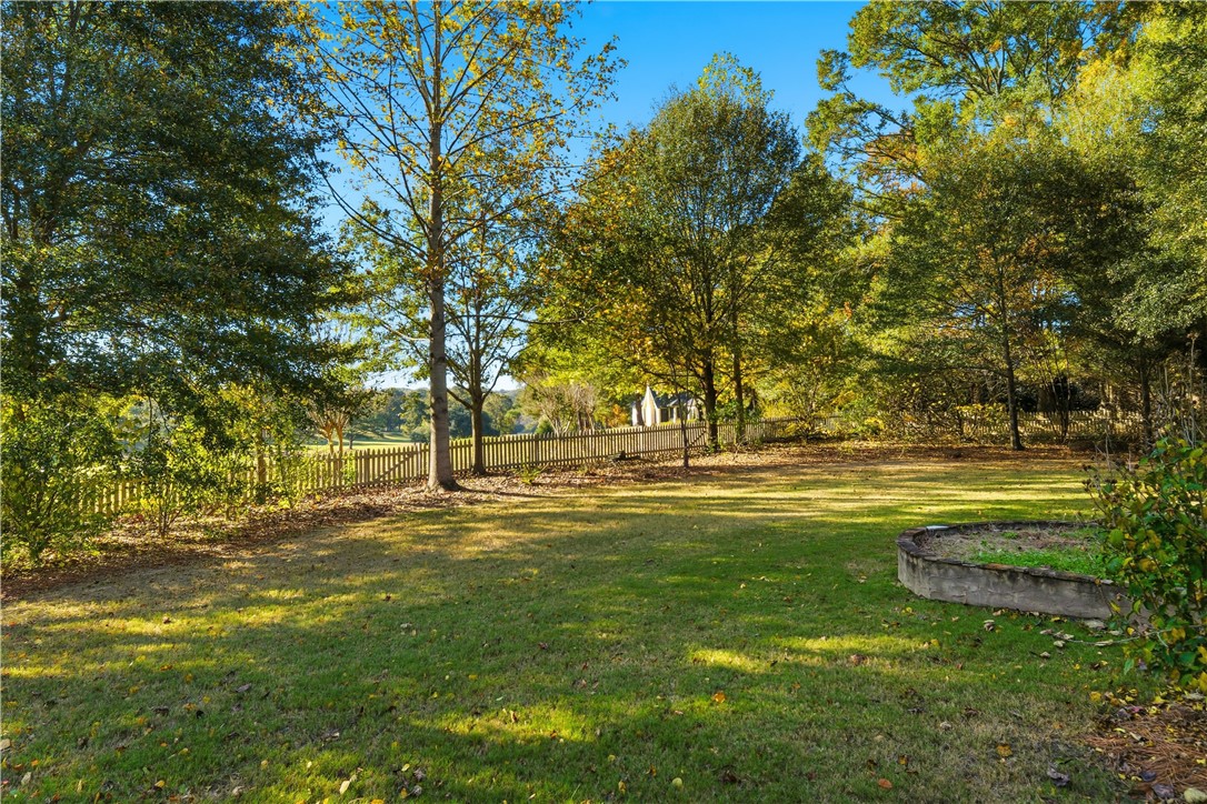 Opelika, Alabama 36804, United States, 5 Bedrooms Bedrooms, ,5 BathroomsBathrooms,Residential,Active,244303