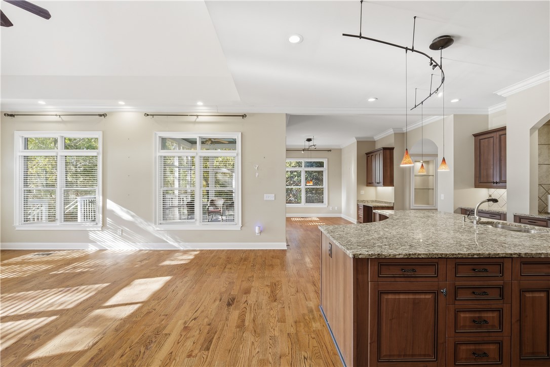 Opelika, Alabama 36804, United States, 5 Bedrooms Bedrooms, ,5 BathroomsBathrooms,Residential,Active,244303