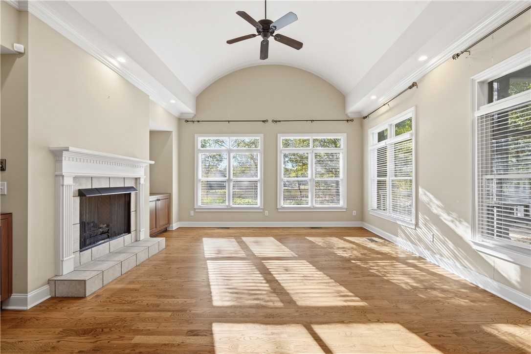 Opelika, Alabama 36804, United States, 5 Bedrooms Bedrooms, ,5 BathroomsBathrooms,Residential,Active,244303