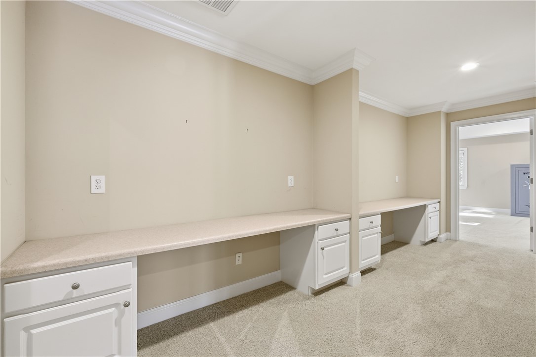 Opelika, Alabama 36804, United States, 5 Bedrooms Bedrooms, ,5 BathroomsBathrooms,Residential,Active,244303