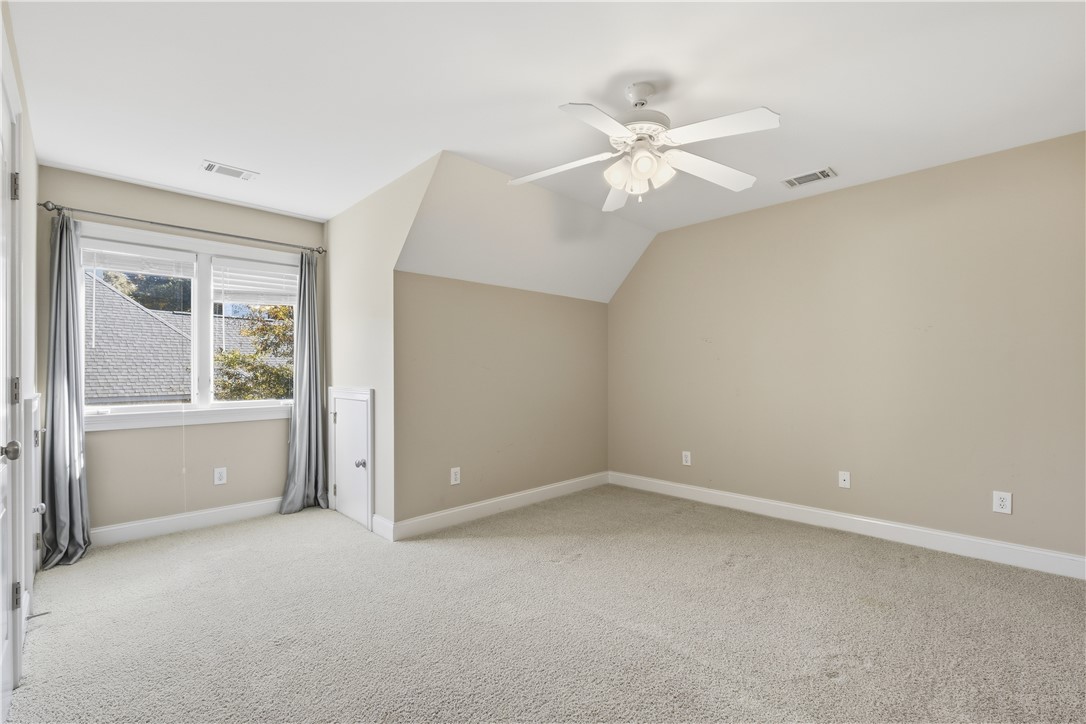 Opelika, Alabama 36804, United States, 5 Bedrooms Bedrooms, ,5 BathroomsBathrooms,Residential,Active,244303