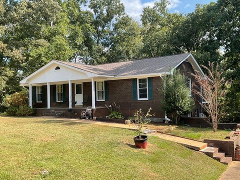 220 ELLIS Street Dadeville AL 36853