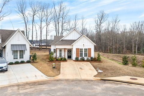 Photo of 1222 WOODLAND Circle, Opelika, AL 36801 (MLS # 178331)