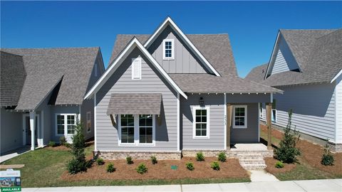 Photo of 204 BOTTLE Way, Auburn, AL 36830 (MLS # 177966)