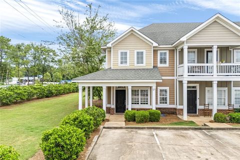 Photo of 1957 WIRE Road #27, Auburn, AL 36832 (MLS # 180359)