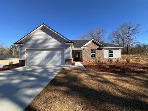 Photo of 62 LEE ROAD 237, Smiths Station, AL 36877 (MLS # 177283)