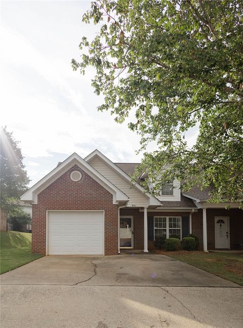 Photo of 2428 E UNIVERSITY Drive #801, Auburn, AL 36830 (MLS # 180544)