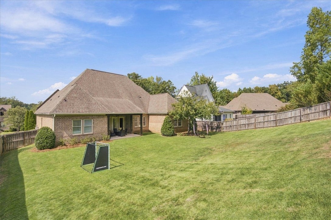 1651 MARIE Loop