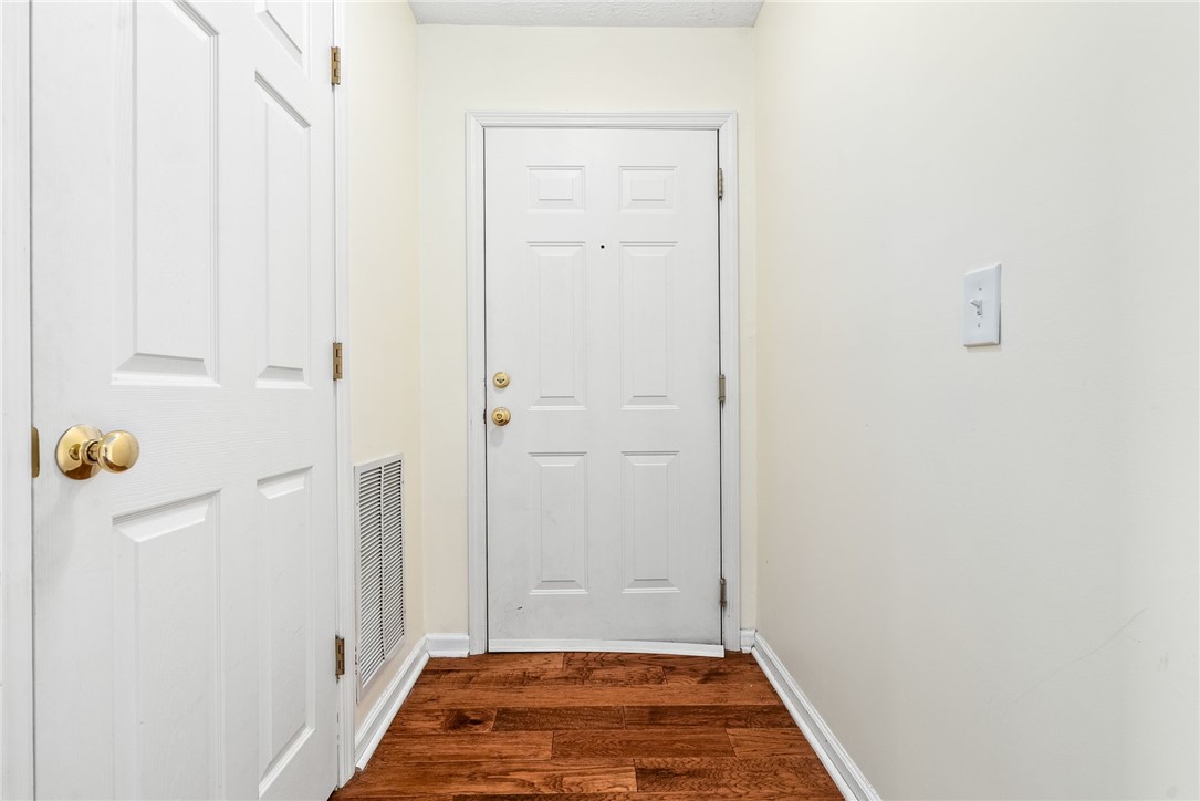 1114 S COLLEGE Street 5104