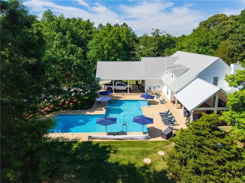 Photo of 376 COUNTY SHOP Road, Dadeville, AL 36853 (MLS # 180516)