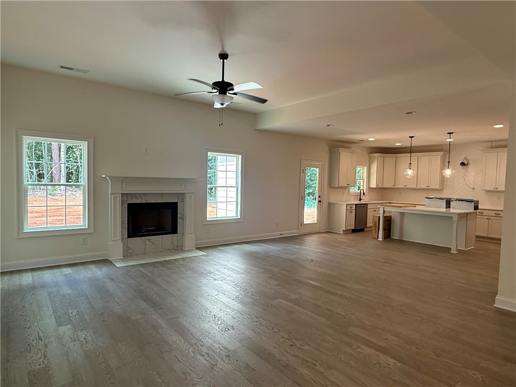 657 LEE ROAD 334
