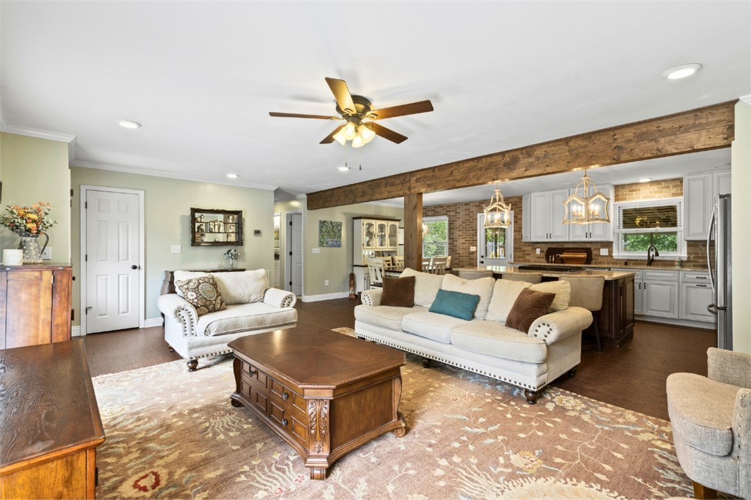 1161 MCKINLEY Avenue