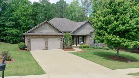 2133 STONEHAVEN Drive Auburn AL 36879