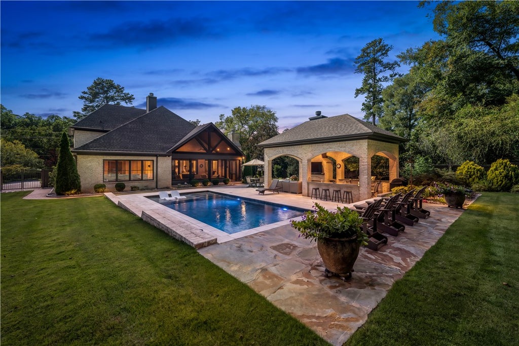Photo of 795 S GAY Street, Auburn, AL 36830 (MLS # 182287)