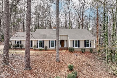 Photo of 3704 FLINTWOOD Lane, Opelika, AL 36801 (MLS # 178574)