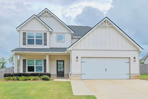 Photo of 1050 SAWYER Drive, Opelika, AL 36801 (MLS # 181409)