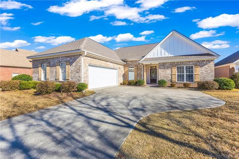 Photo of 1723 VFW Road, Auburn, AL 36830 (MLS # 177906)