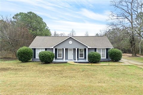 Photo of 131 LEE ROAD 620, Auburn, AL 36832 (MLS # 178441)
