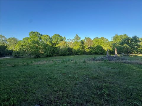 Photo of 0 BERNARD Avenue, Auburn, AL 36879 (MLS # 179926)