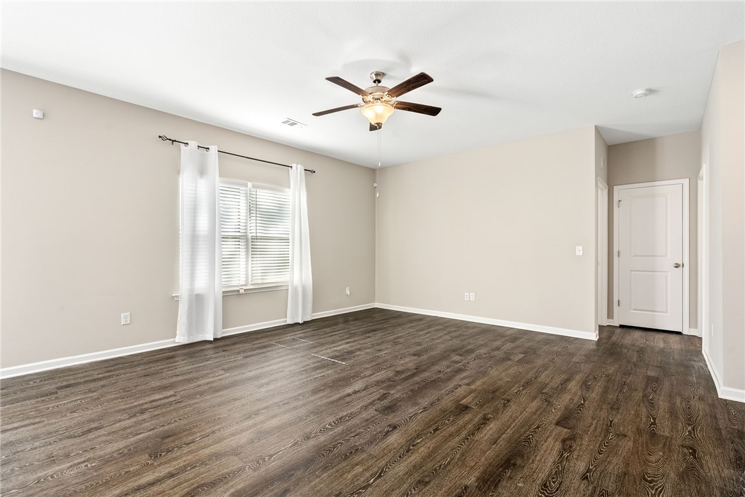 3609 VILLAGE CREEK Court