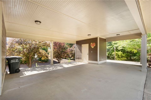 Tiny photo for 3610 DOUBLE EAGLE Lane, Opelika, AL 36801 (MLS # 180585)