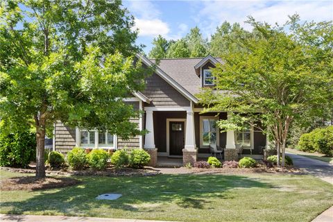 Photo of 3610 DOUBLE EAGLE Lane, Opelika, AL 36801 (MLS # 180585)