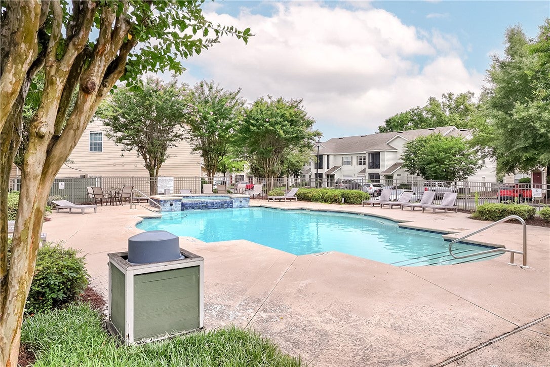 447 W LONGLEAF Drive 1204
