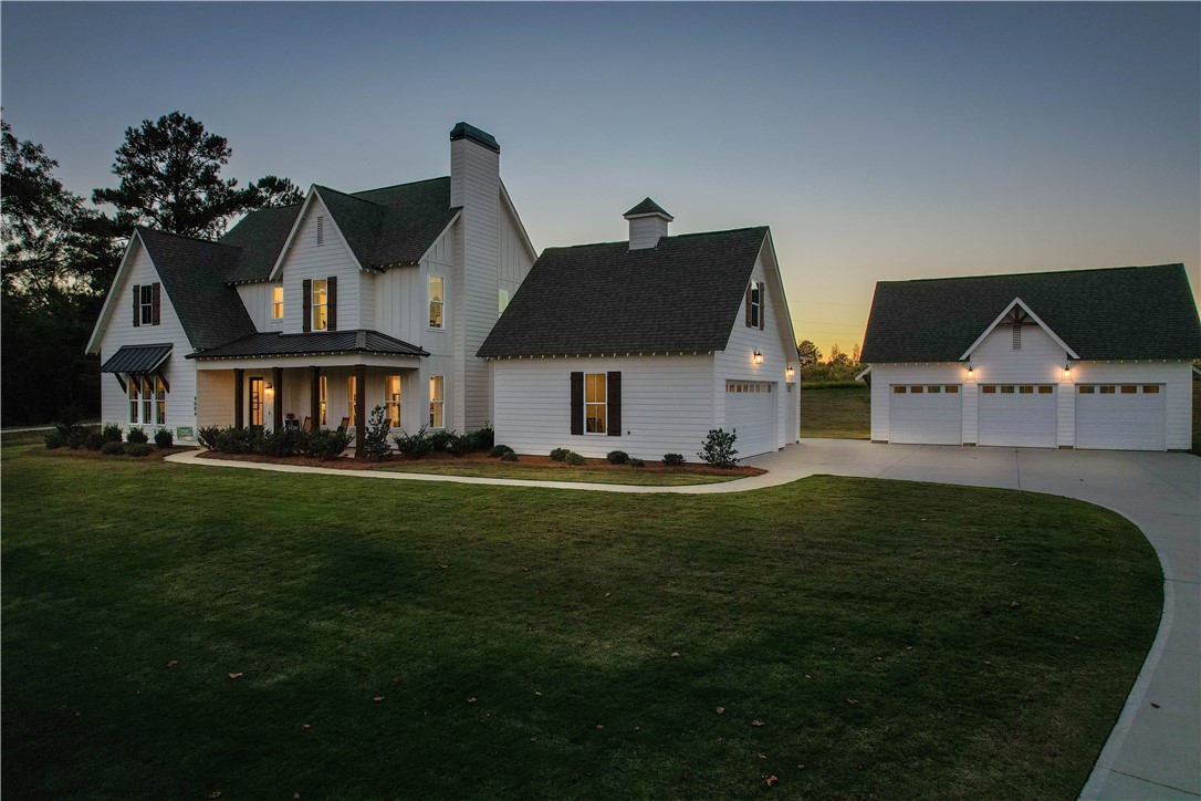 4004 BLACKBERRY Lane