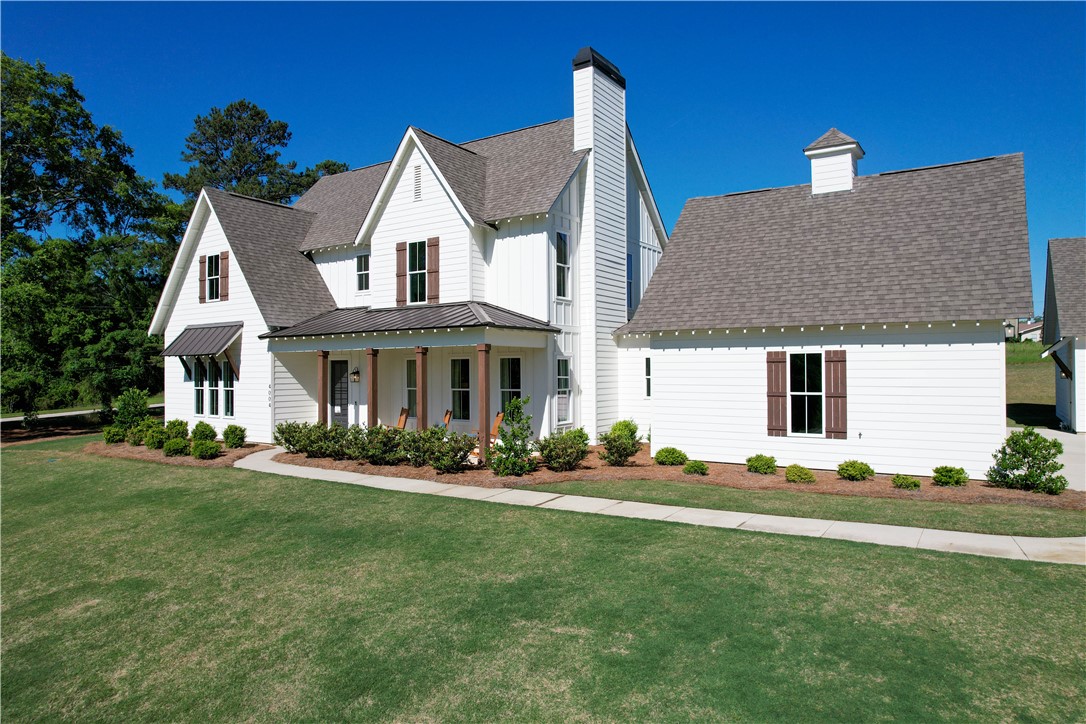 4004 BLACKBERRY Lane