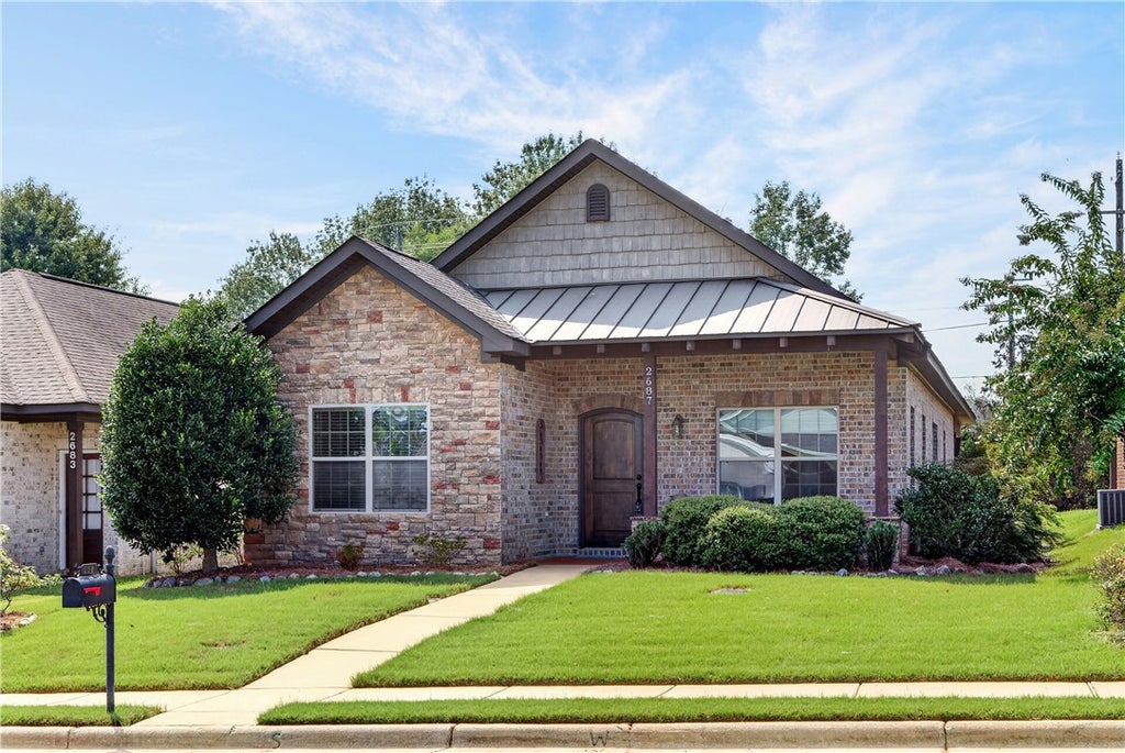 Photo of 2687 CANAL Court, Auburn, AL 36830 (MLS # 181689)