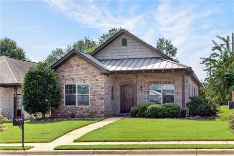 Photo of 2687 CANAL Court, Auburn, AL 36830 (MLS # 181689)