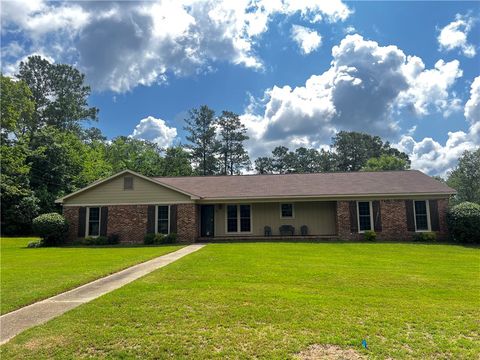 39 ARMOUR Road Phenix City AL 36869