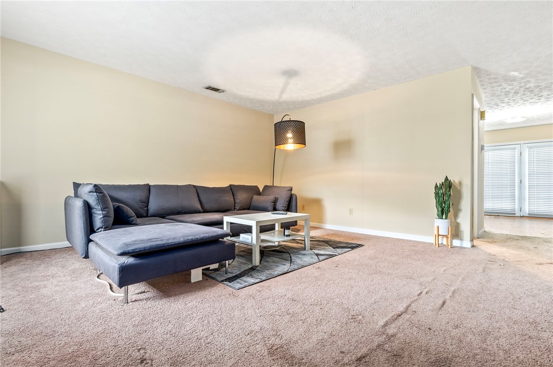 433 HARPER Avenue 3