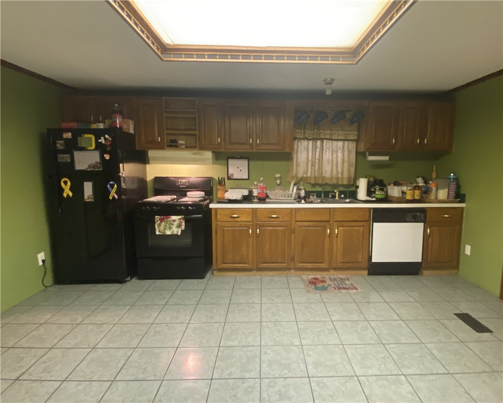 5973 LEE Road 70 A