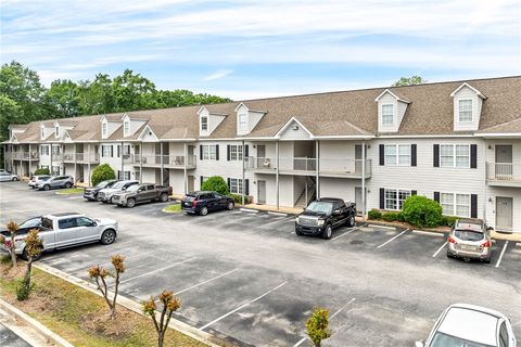 Photo of 303 N ROSS Street #104, Auburn, AL 36830 (MLS # 177169)