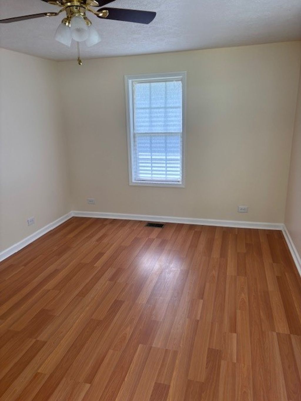 Photo of 502 FRANCIS Street, Valley, AL 36854 (MLS # 175404)