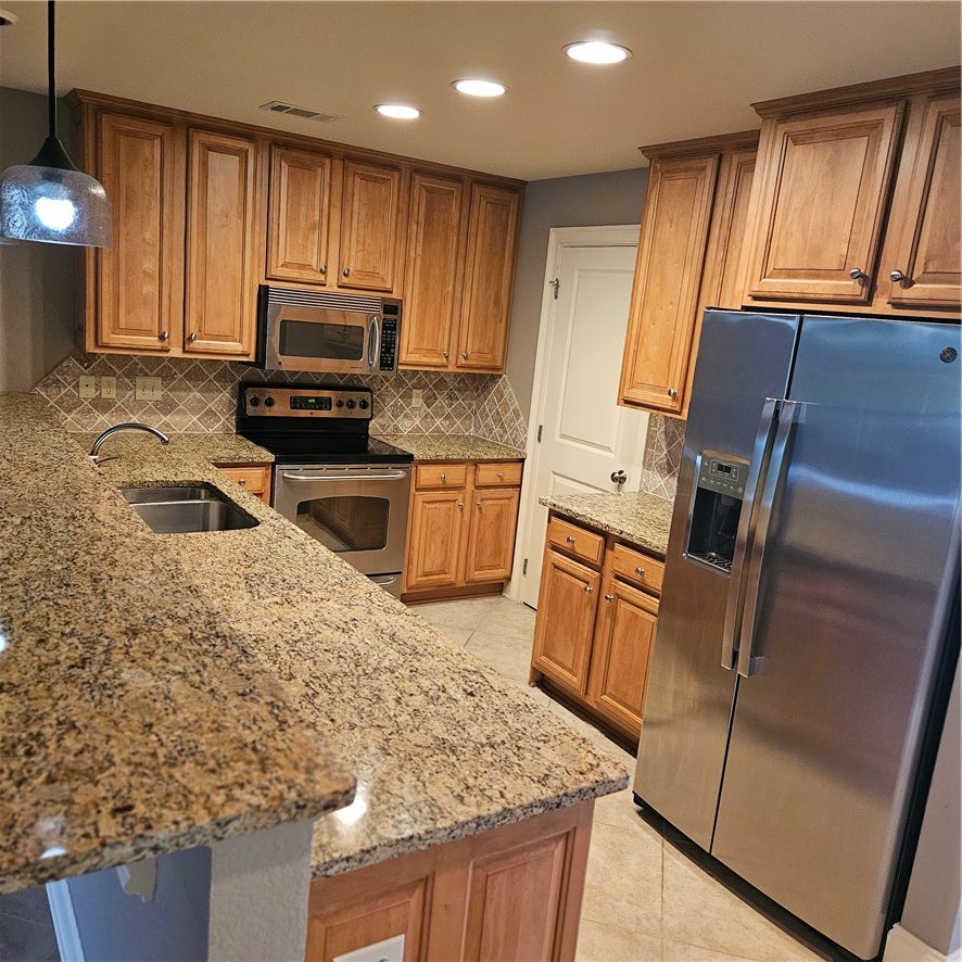 390 MARINA POINT Road D204