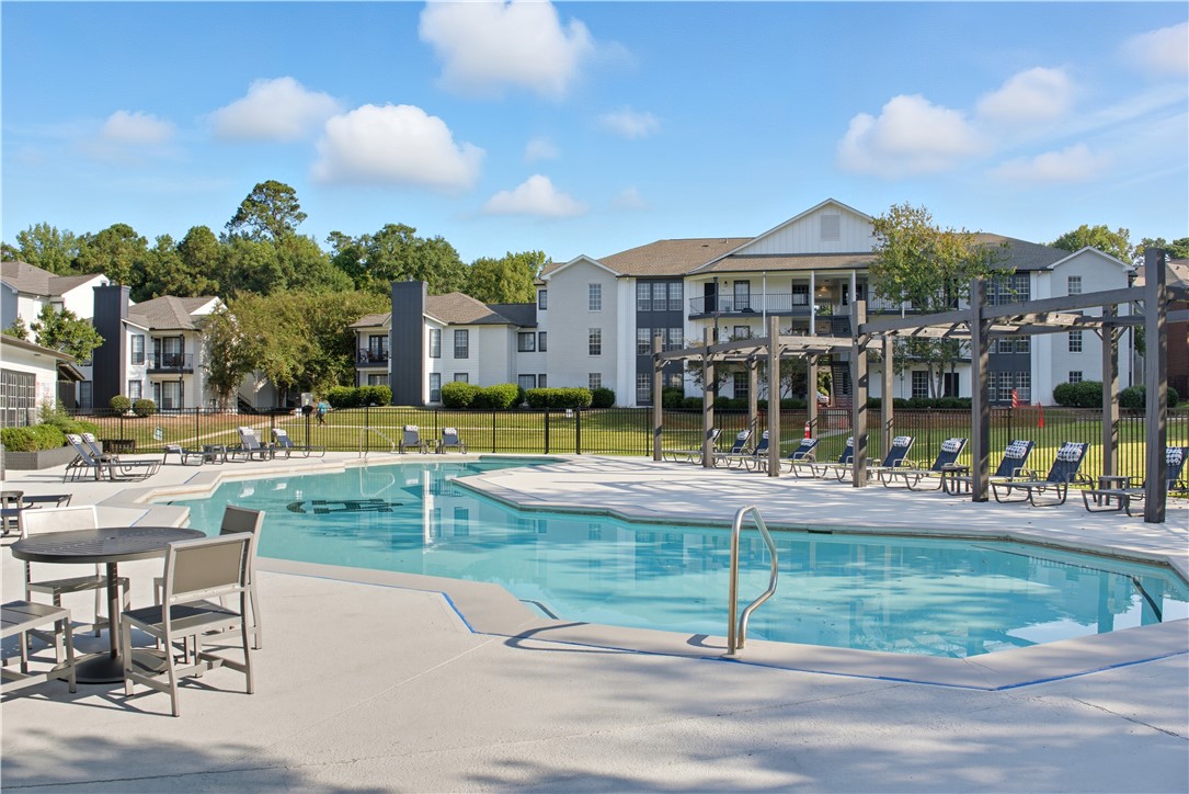 Auburn, Alabama 36830, United States, 3 Bedrooms Bedrooms, ,2 BathroomsBathrooms,Residential,Active,120132