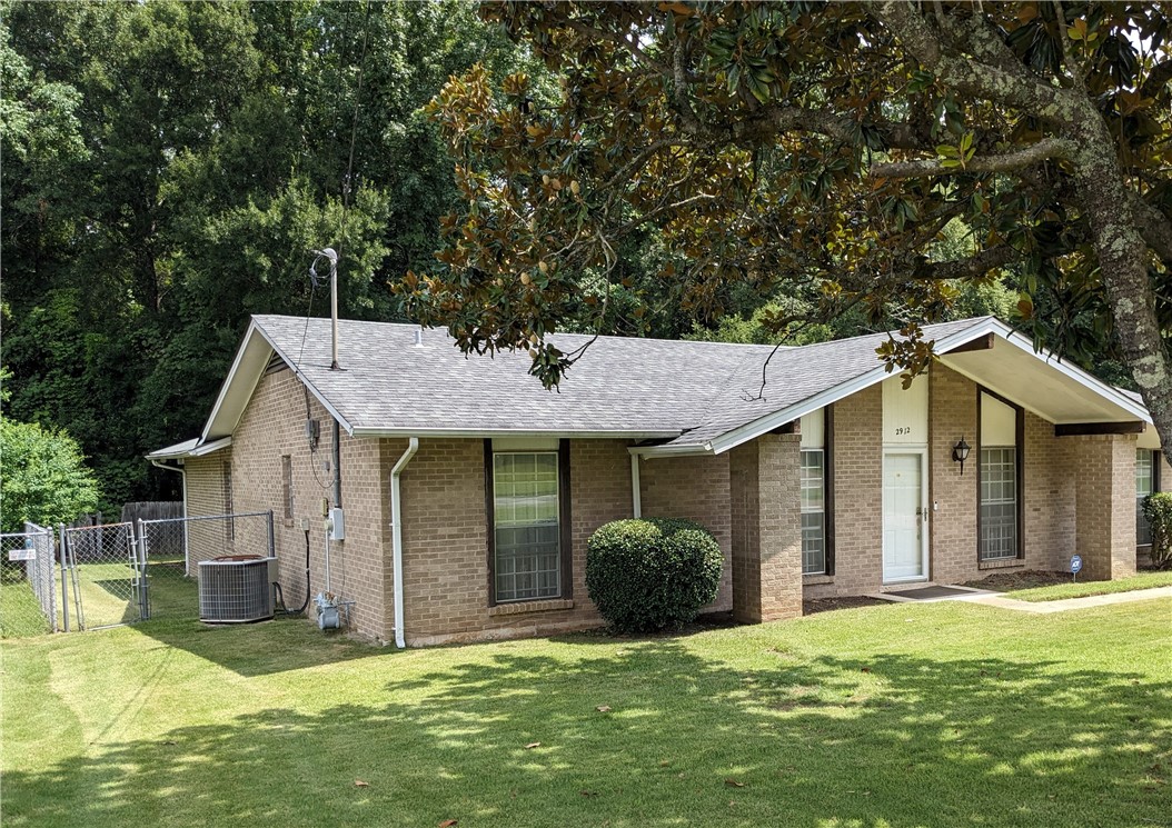 2912 MCFADDEN Street