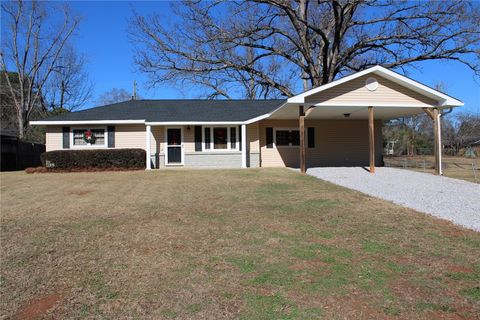 Photo of 1707 33RD Street, Valley, AL 36854 (MLS # 177751)