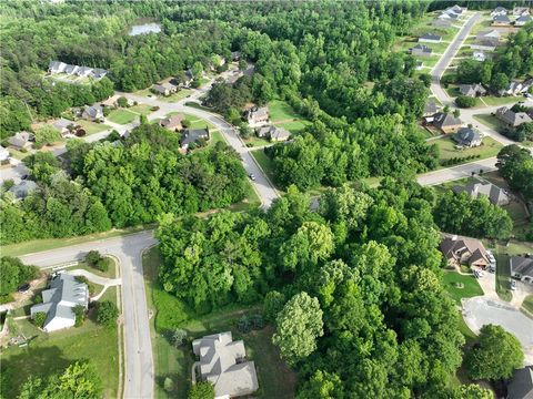 1718 CRESCENT Boulevard Auburn AL 36830