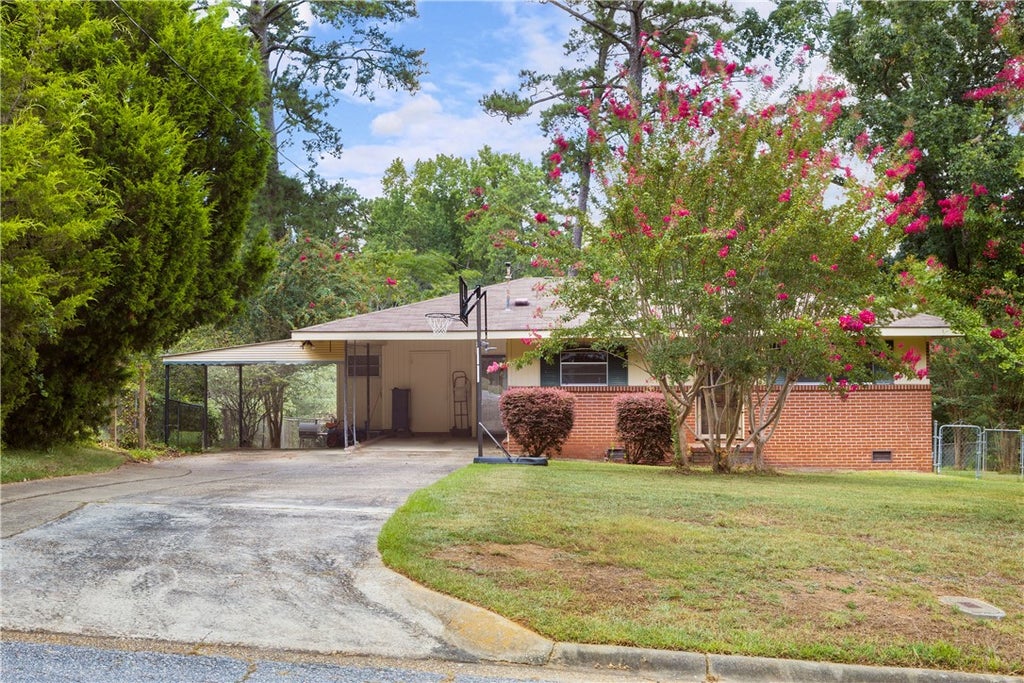 Photo of 908 28TH Street, Phenix City, AL 36867 (MLS # 181956)