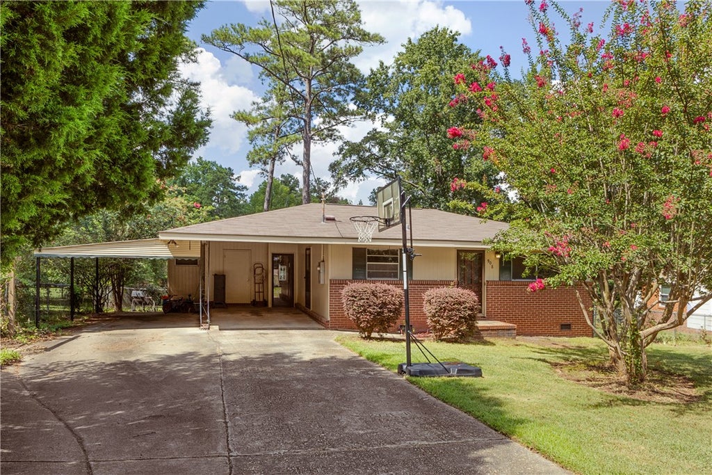 Photo of 908 28TH Street, Phenix City, AL 36867 (MLS # 181956)