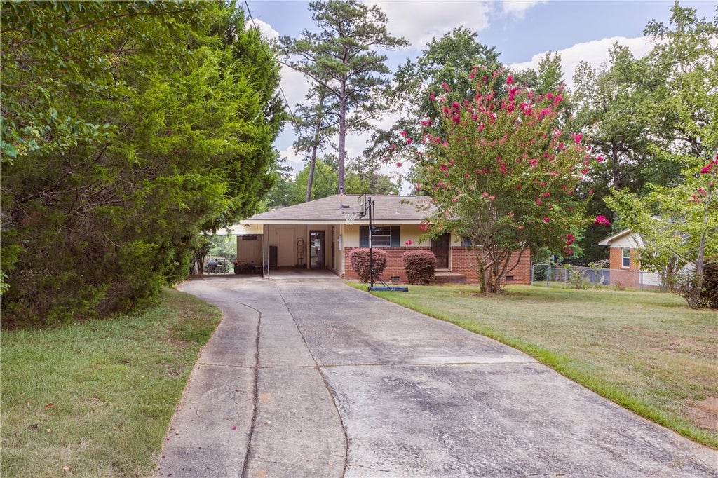 Photo of 908 28TH Street, Phenix City, AL 36867 (MLS # 181956)