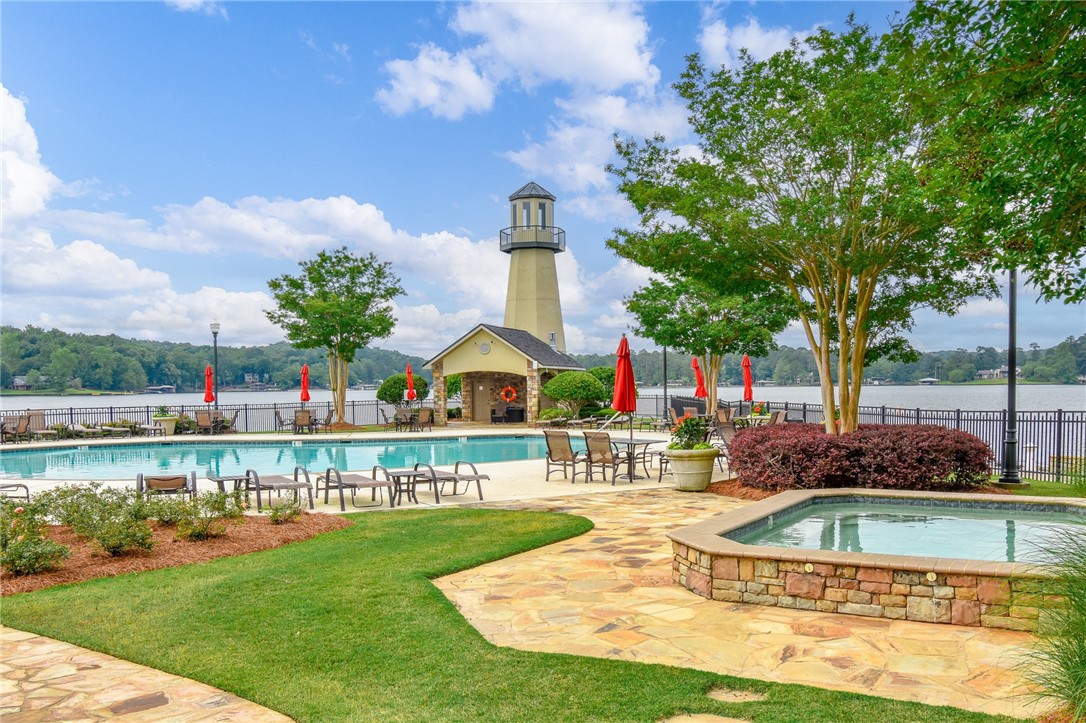 390 MARINA POINT Road D305