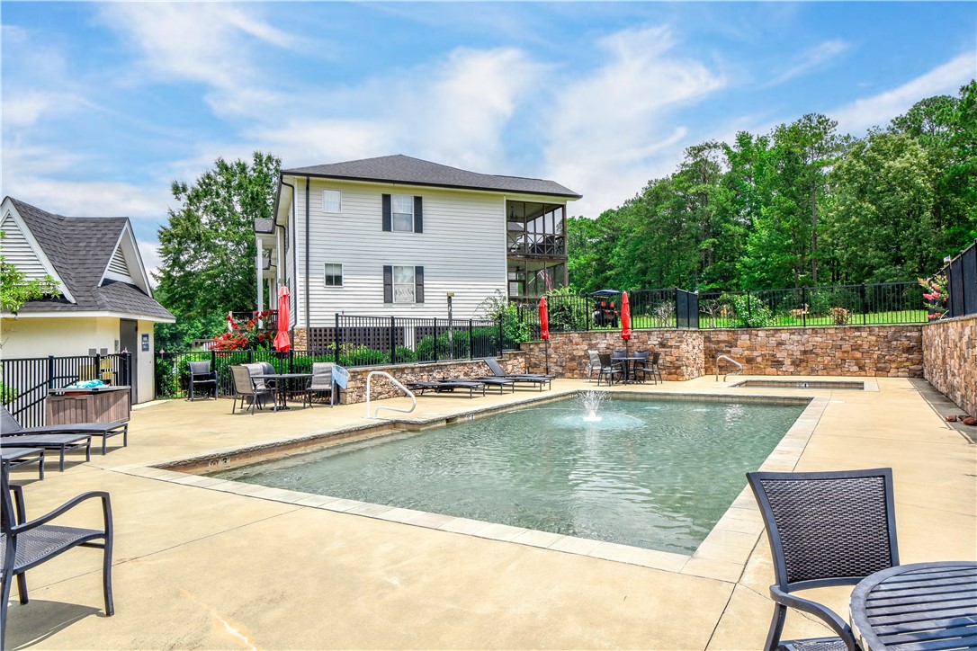 741 LAKEVIEW RIDGE 106